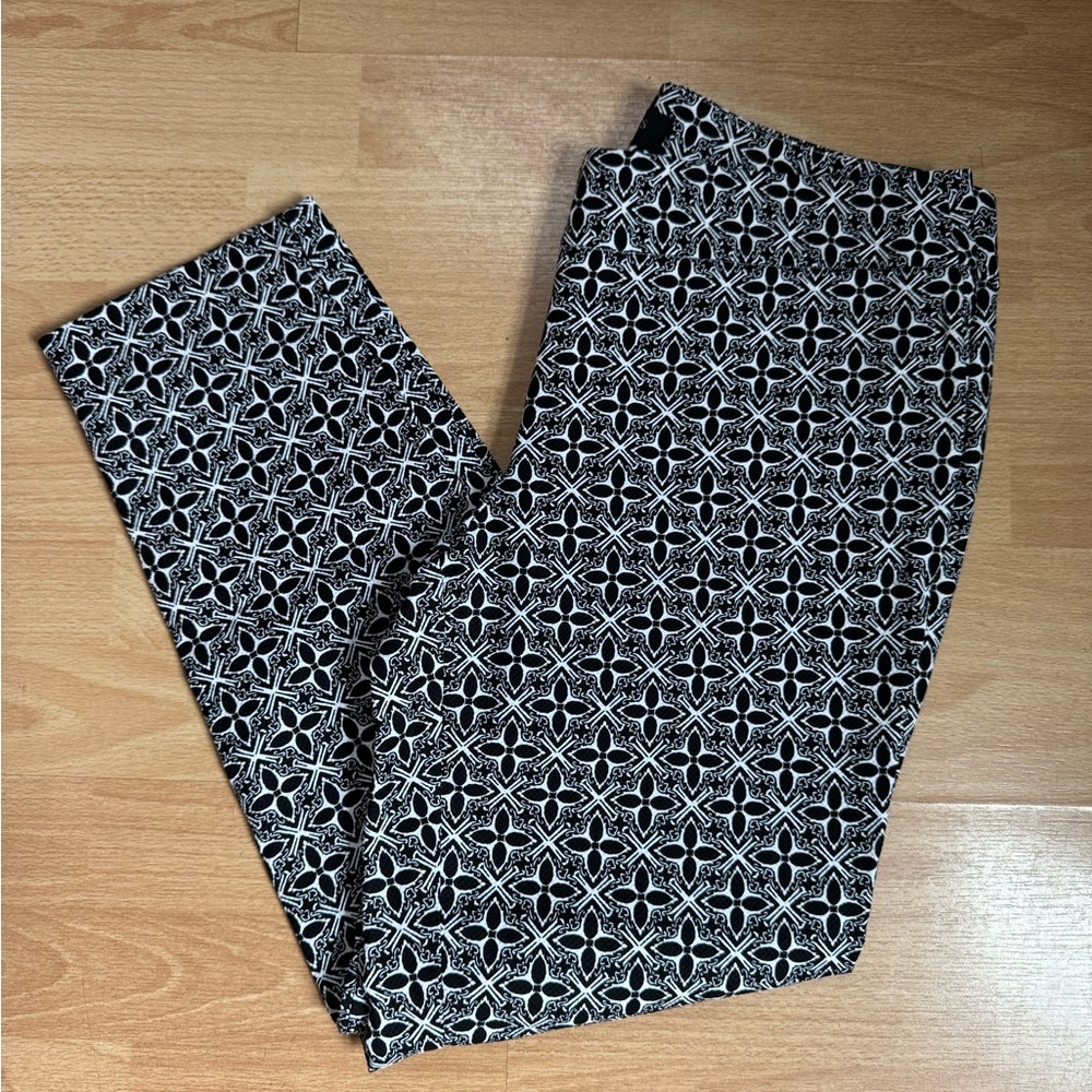 Women’s Talbot’s Hampshire Black & White Patterned Ankle Pants